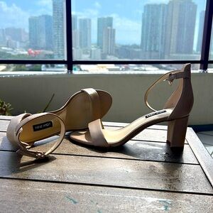 Nine West Women's Pruce Heeled Sandal